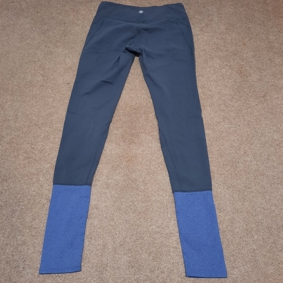 ATHLETA (Medium) Pile Tight Gray - Picture 4 of 8